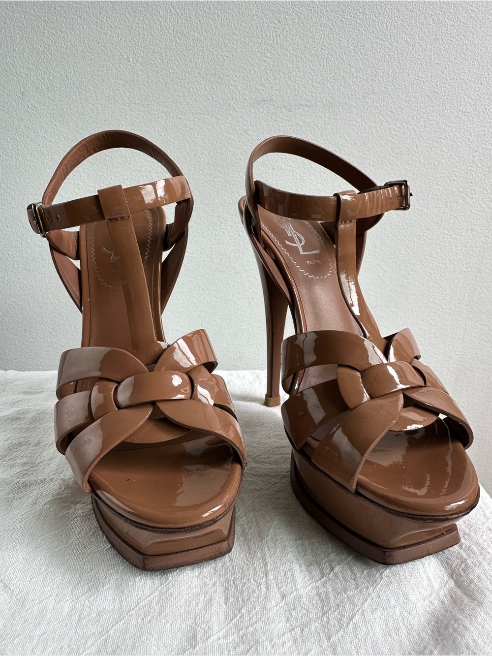 YSL Yves Saint Laurent Tribute 105 Patent Leather Heels/Sandals Nude 36